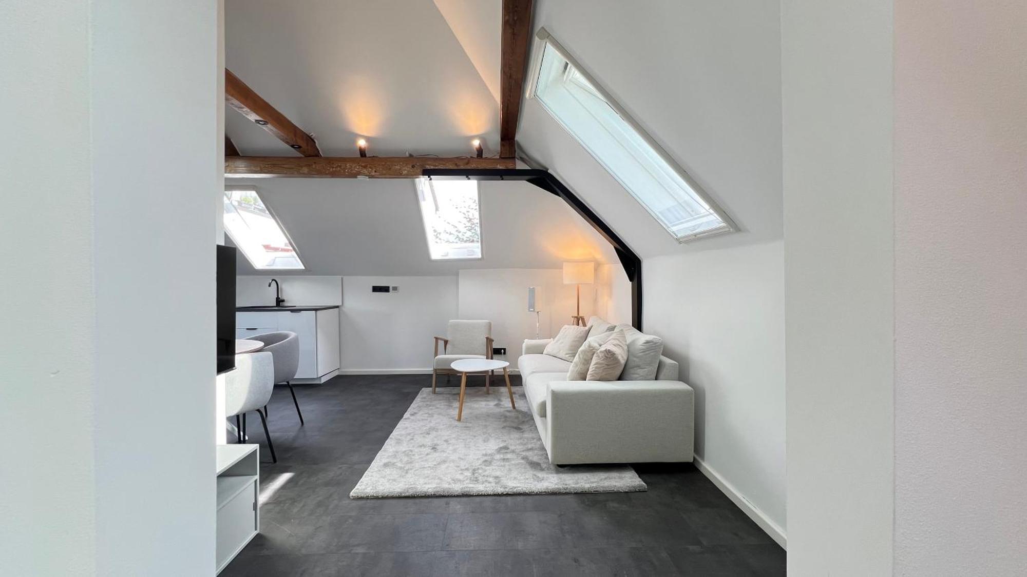 Ludwigshome - Zentrale Lage, Luxusbad, Workspace, Klima Λούντβιχσμπουργκ Εξωτερικό φωτογραφία