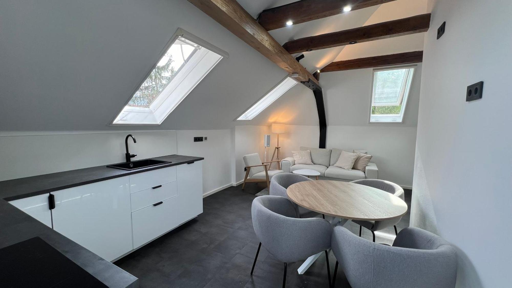 Ludwigshome - Zentrale Lage, Luxusbad, Workspace, Klima Λούντβιχσμπουργκ Εξωτερικό φωτογραφία