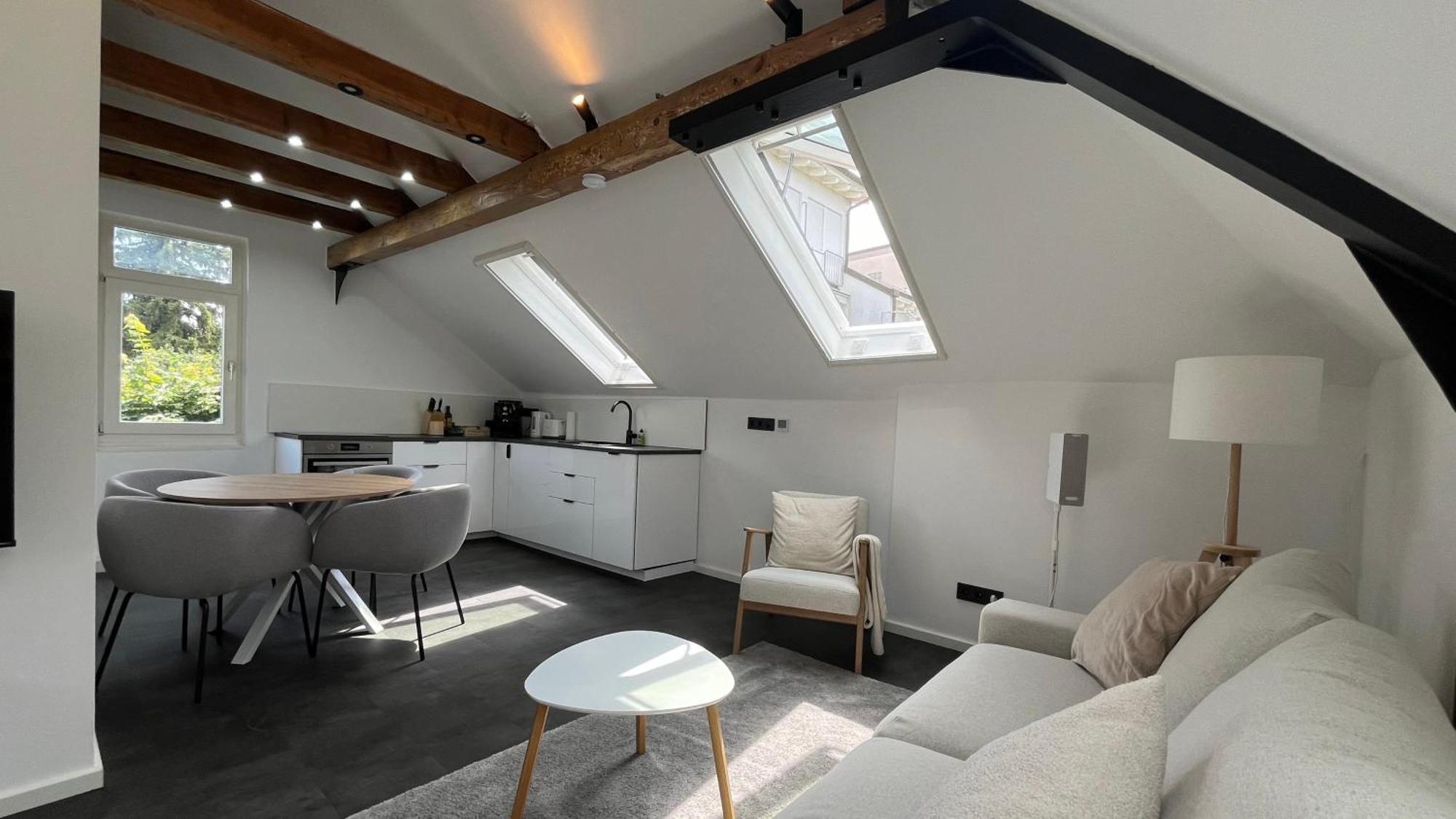 Ludwigshome - Zentrale Lage, Luxusbad, Workspace, Klima Λούντβιχσμπουργκ Εξωτερικό φωτογραφία